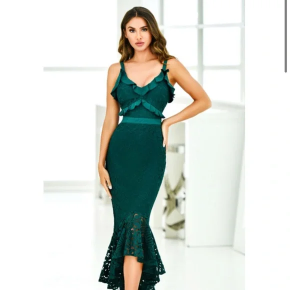 green emerald velvet dress Emerald Deco Printed Satin Midi Dress main image 0